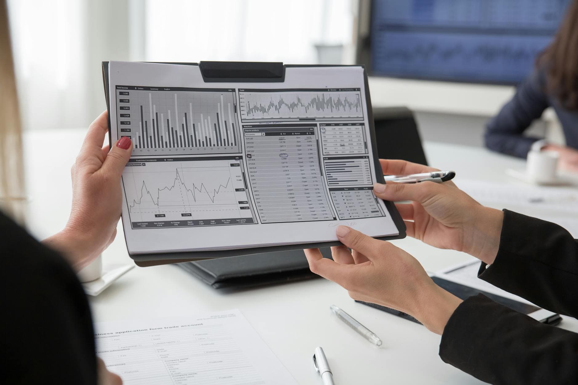 Salary Review Tahunan: Cara HR Manager Usulkan Kenaikan Gaji yang Diterima CFO